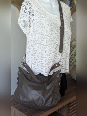 Coach  Zoe Hobo Dark Brown Leather Satchel Shoulder/Crossbody Bag.